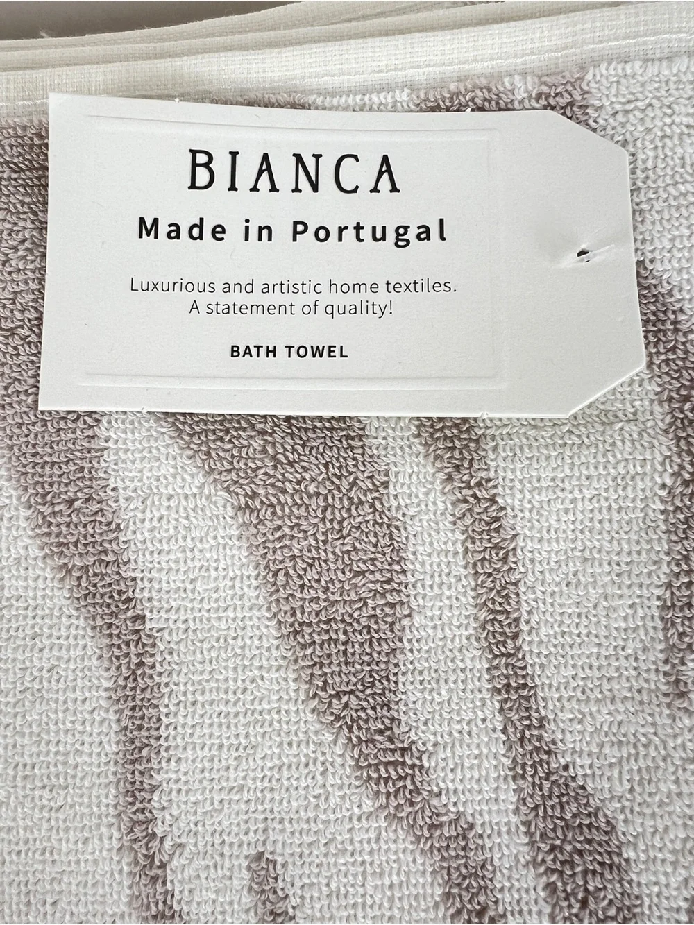 Bianca Bath Towels White Tan Zebra Pattern Soft Cotton Made in Portugal 2 Pc NEW